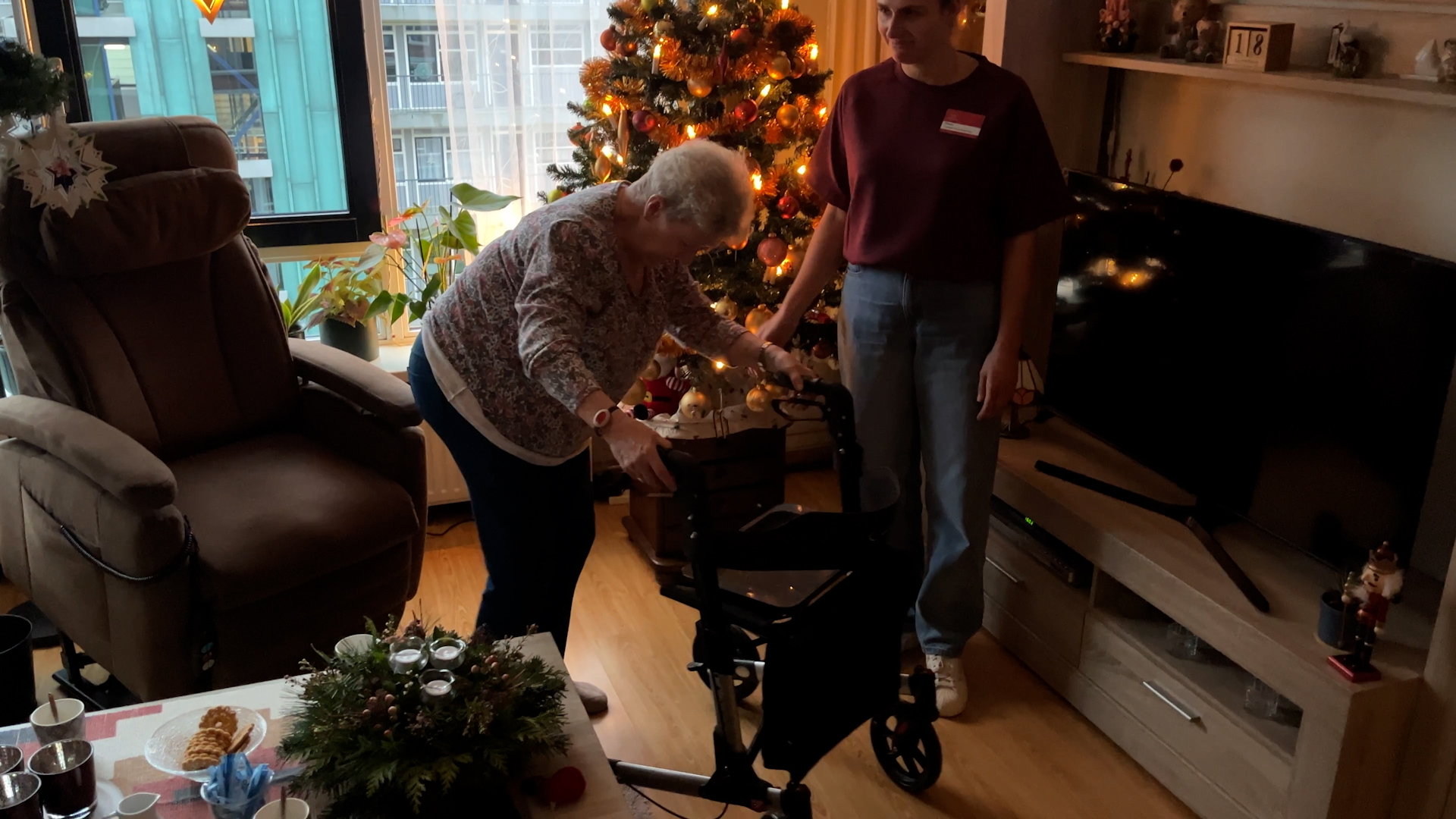 20251216_thuiszorg.00_07_06_12.Still008.jpg