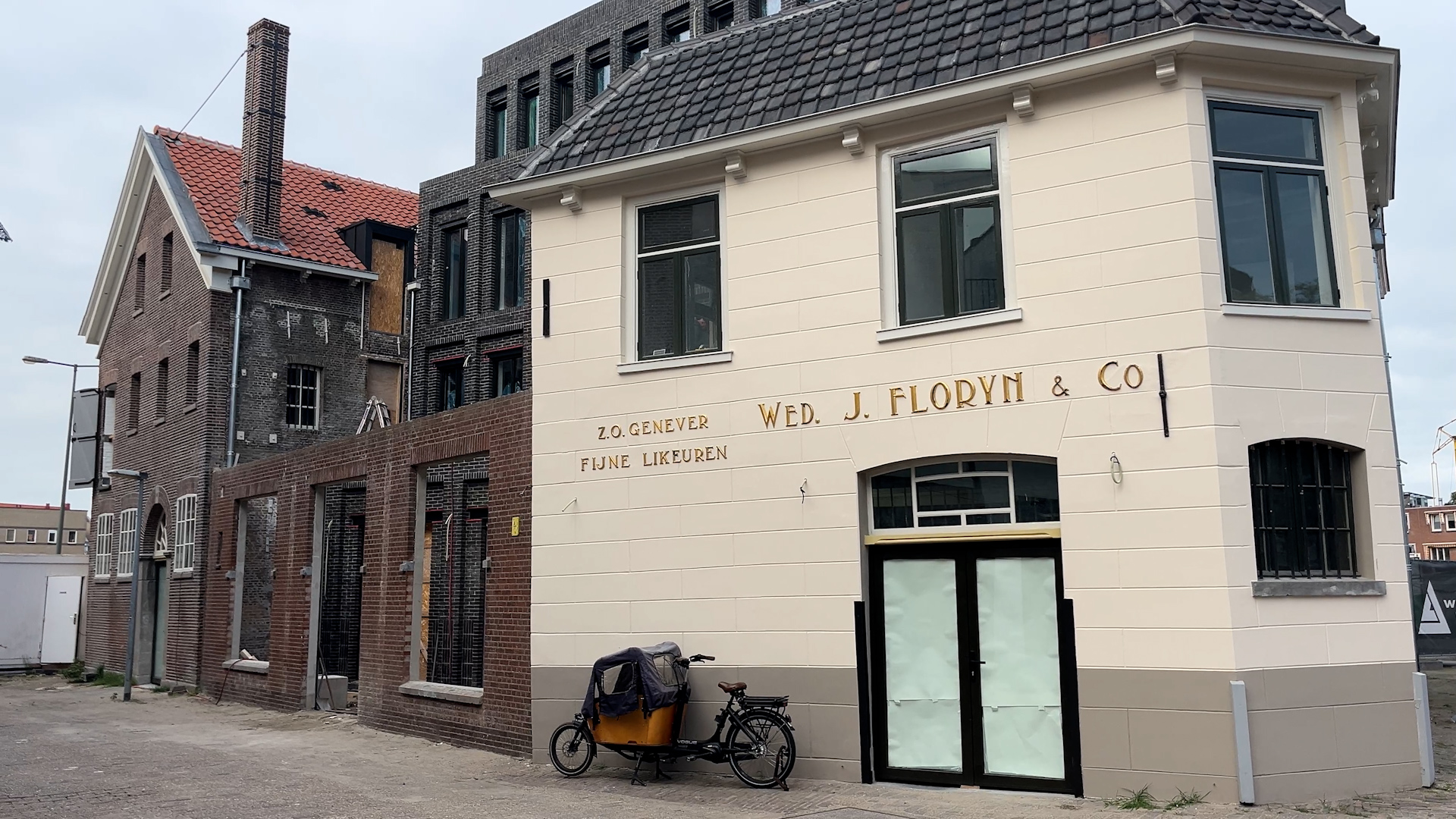 20260923_distellers_hotel_Dirkzwager.00_01_11_24.Still001.jpg