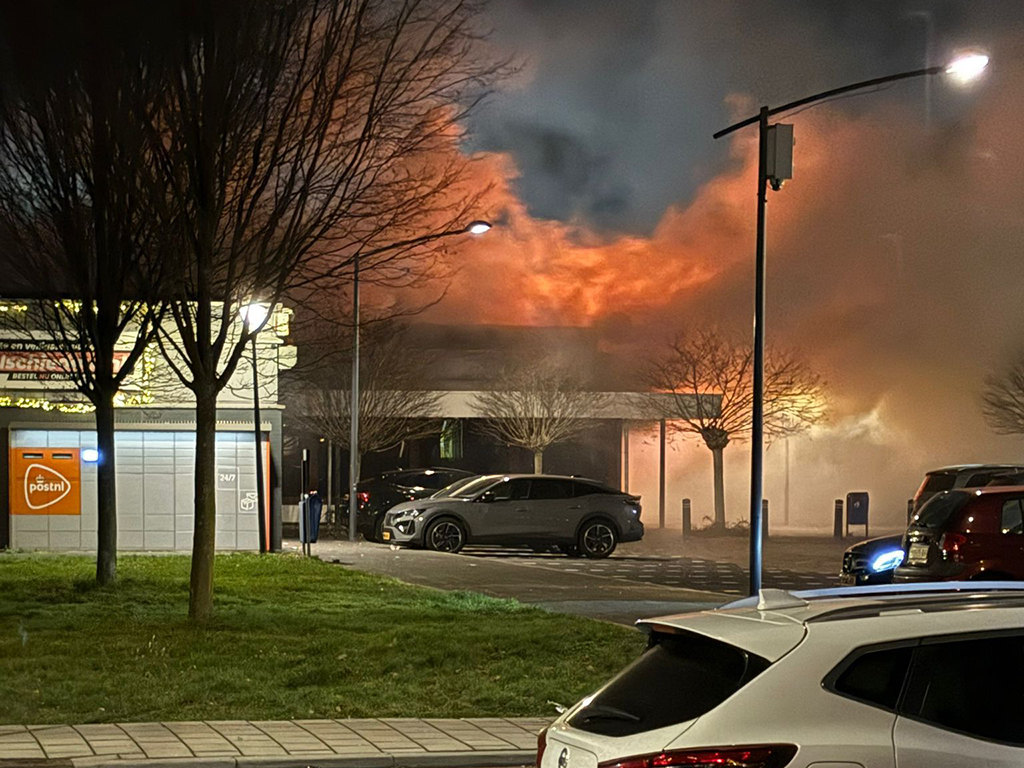 WhatsApp Image 2025 12 31 at 23.54.40