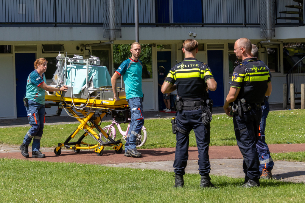 ambulance_medewerkers.jpg