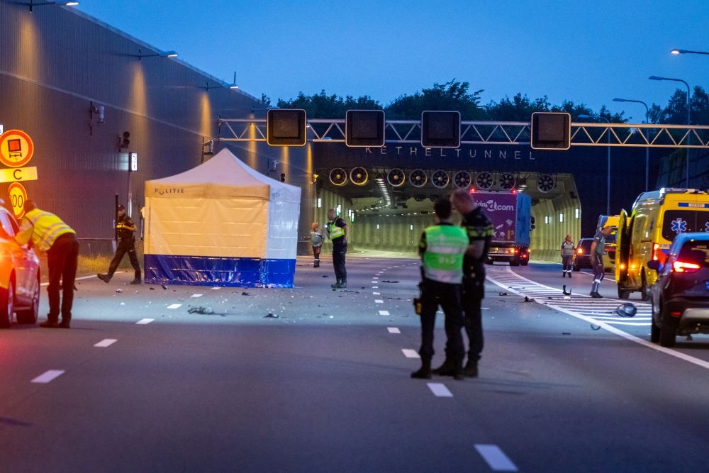Ernstig ongeluk op A4 bij Schiedam: Vlaardinger (45) komt om het leven