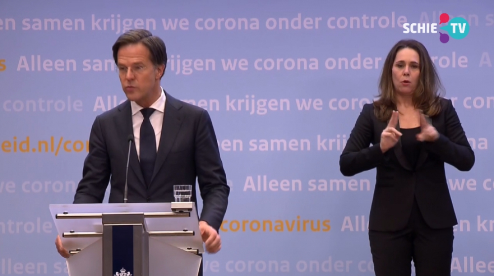 Premier Rutte: kabinet heeft voornemen voor avondklok en er komt een vliegverbod