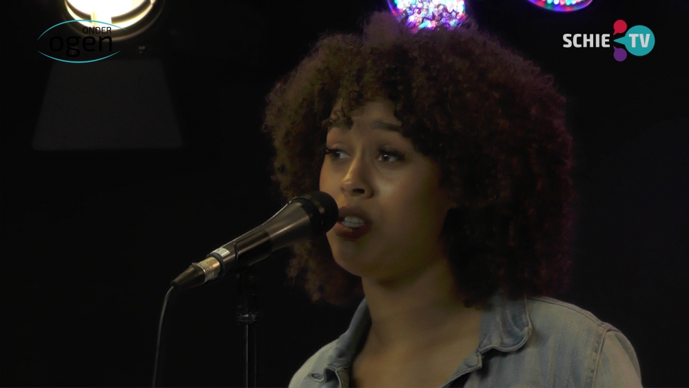 Live optreden Belany met het nummer Do It Like A Dude