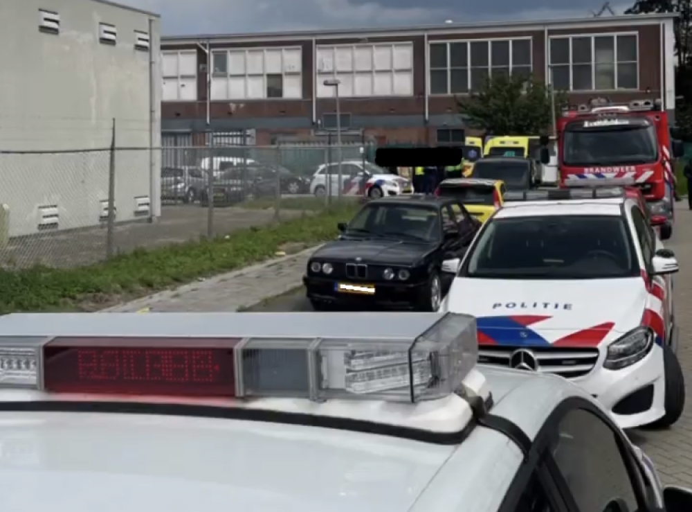 Zeven controleurs onwel tijdens controle garagebedrijf