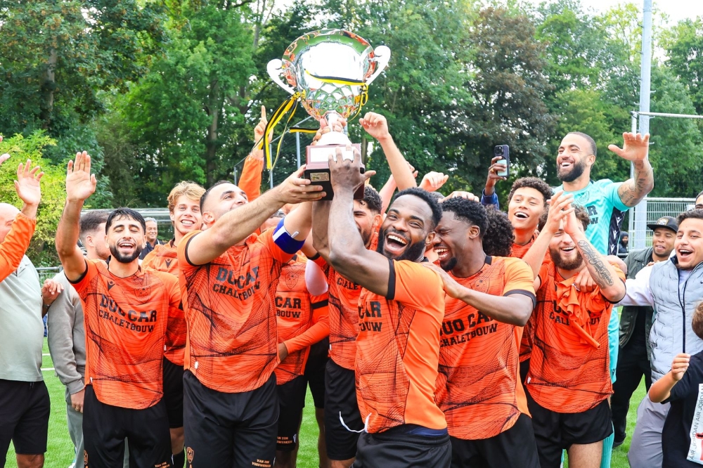 Dakloos HBSS wint Schiedams Voetbalkampioenschap met 'mixed feelings'