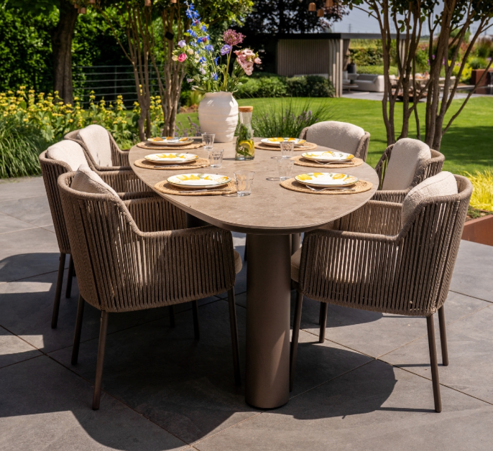 A-merk tuinmeubelen in de outlet: Tips om te besparen