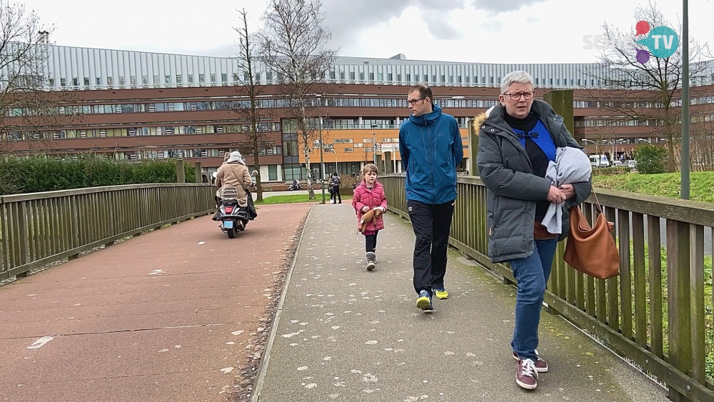 Gemeente gaat herriebruggetje bij ziekenhuis repareren