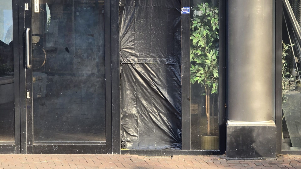 Kapperszaak blijft vier weken langer gesloten: ‘Aanhoudende zorgen over veiligheid’