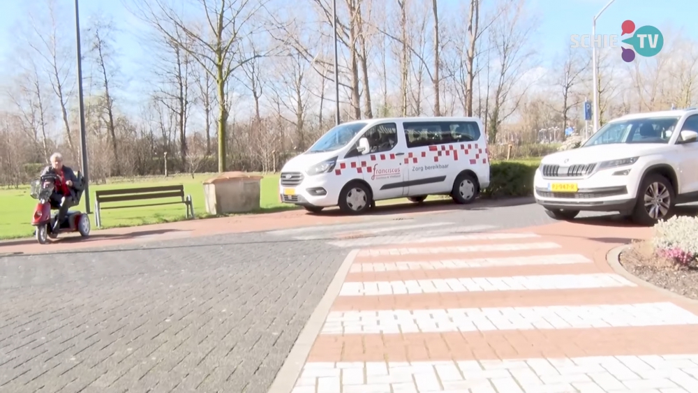 Winkeltjes in ziekenhuis zijn gesloten, pendelbus rijdt niet