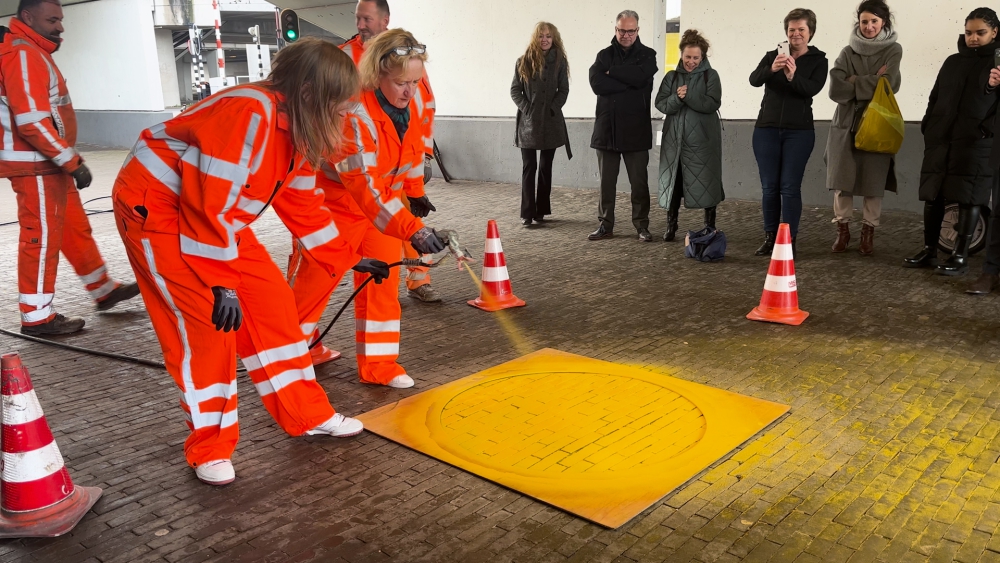 Mysterieuze gele stippen leiden naar SchieDistrict