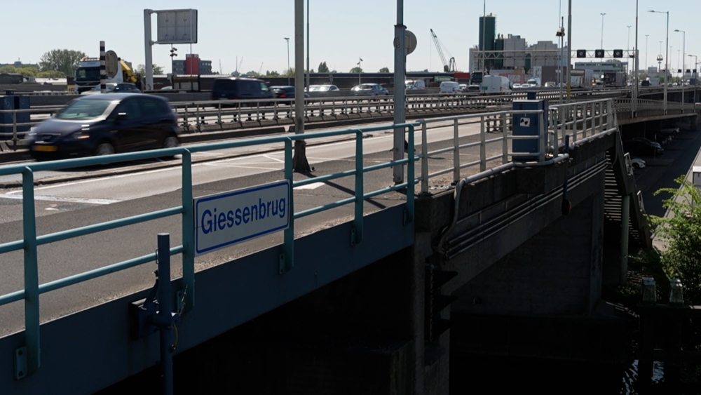 Zwakke Giessenbrug in de A20 zorgt voor jarenlange hinder in onze regio
