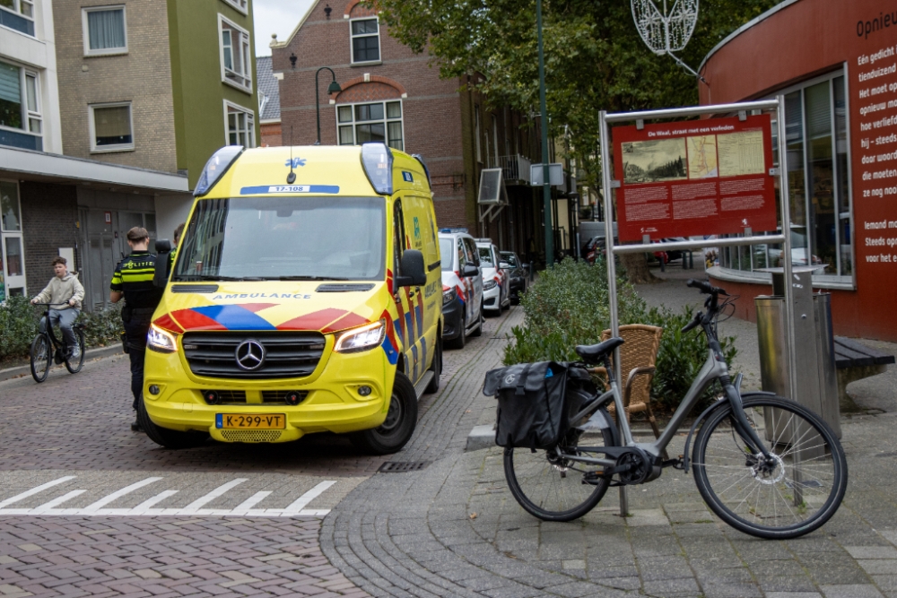 Fietser raakt gewond bij aanrijding met auto