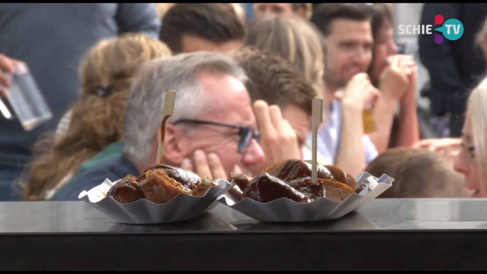 De grootste BBQ van Schiedam en omgeving: of je worst lust