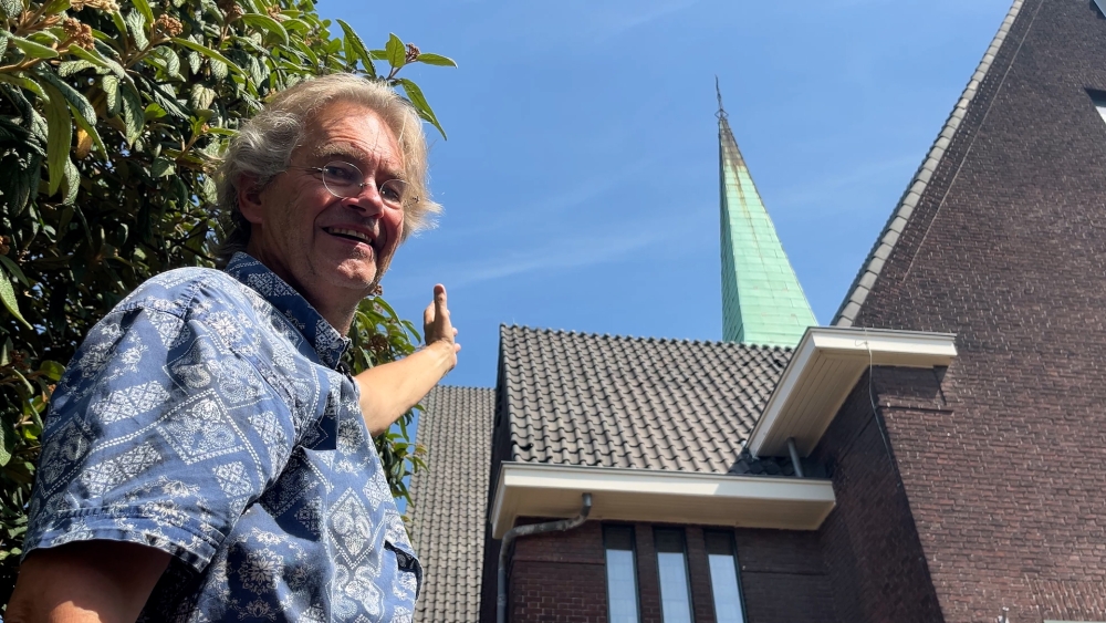 Voormalig Vlaardings kerkgebouw krijgt nieuw dak, maar mist nog 50.000 euro