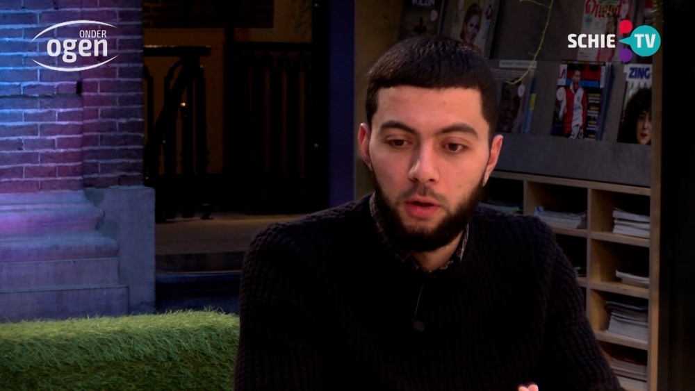 "Mensen in het aardbevingsgebied hebben het nog steeds erg zwaar, maar doen wel aan de ramadan"