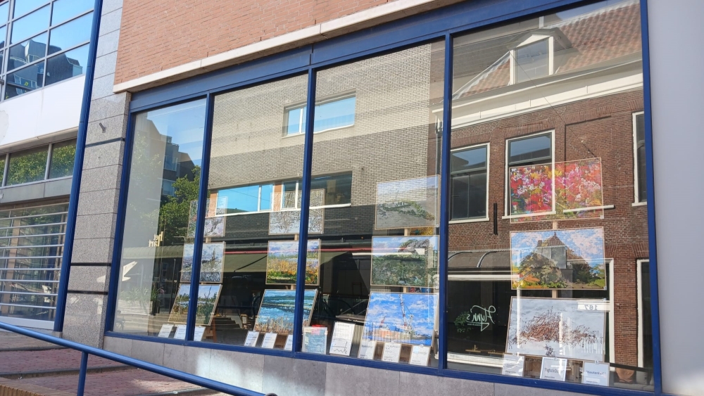 Vlaardingse Rinke exposeert zijn kunst in het voormalig C&amp;A-pand in het Liesveld