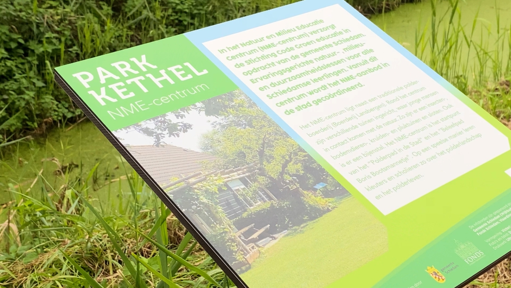 Schiedams ‘Hyde Park’ Kethel vertelt met nieuwe borden ‘verborgen’ verhalen