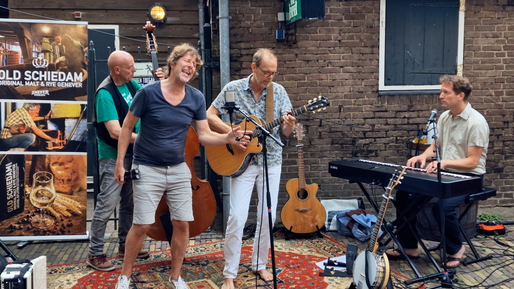 Schiedam maakt kennis met Gluren bij de Buren, organisatie tevreden over eerste editie