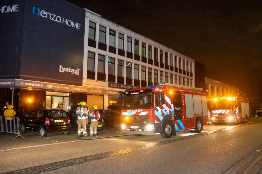 Brandstichting tegen deur kantoorpand