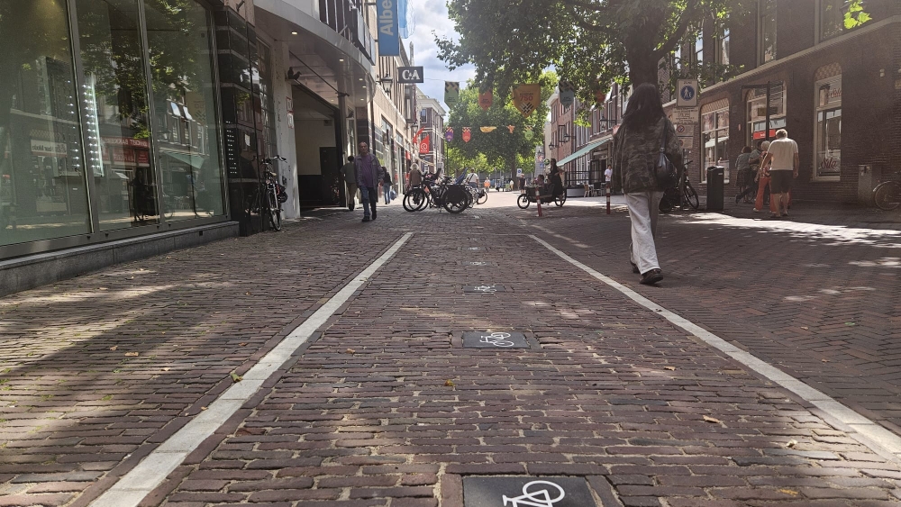 Nieuw fietsvak voor het ABC-gebouw in Schiedam nog moeilijk te vinden