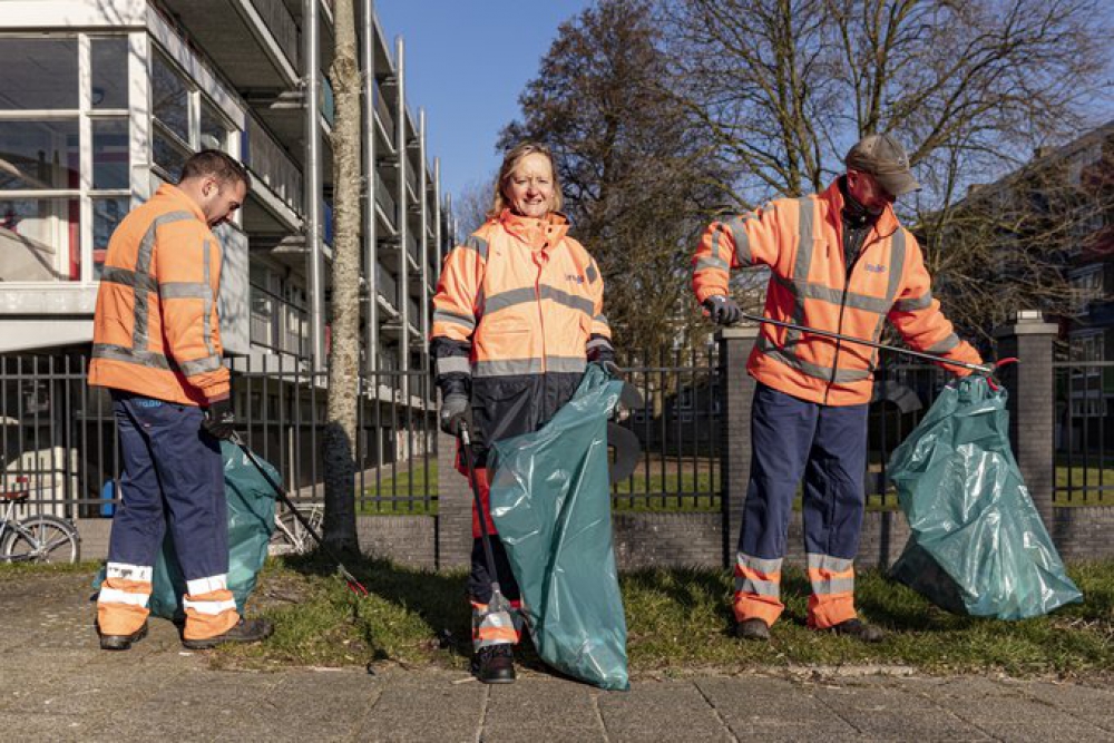 Week van de afvalhelden: wethouder loopt mee met Irado