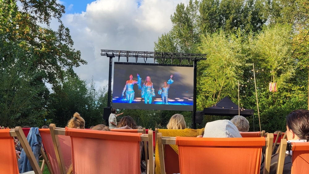Bioscoopstoel maakt plaats voor picknickkleed tijdens eerste BosBios