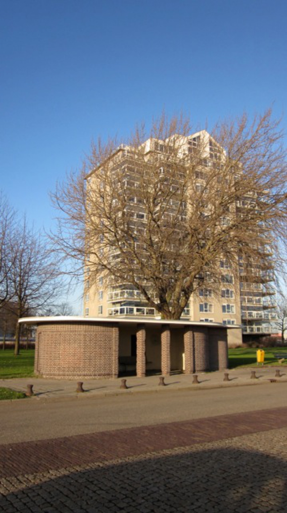 Expositie NIET ZEIKEN in het Schreihuisje in Schiedam-Zuid