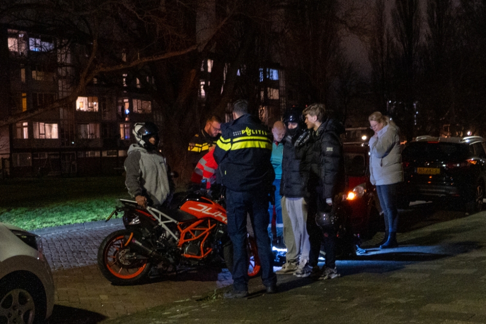 Scooterrijder raakt gewond bij ongeval op Dirk de Derdelaan