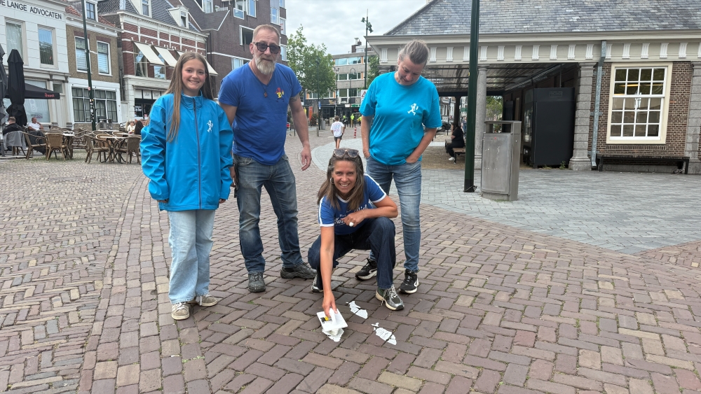Laatste voorbereidingen voor Haring en Bier wandeltocht: 2000 haringen in de koeling