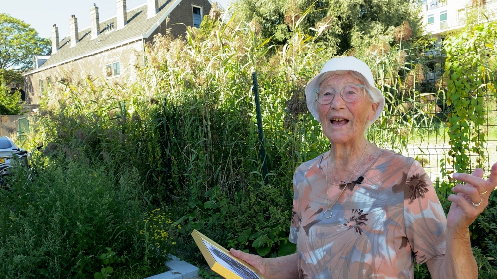 Fout in de folder, goed in haar geheugen: terug naar school met mevrouw Buckers (88)