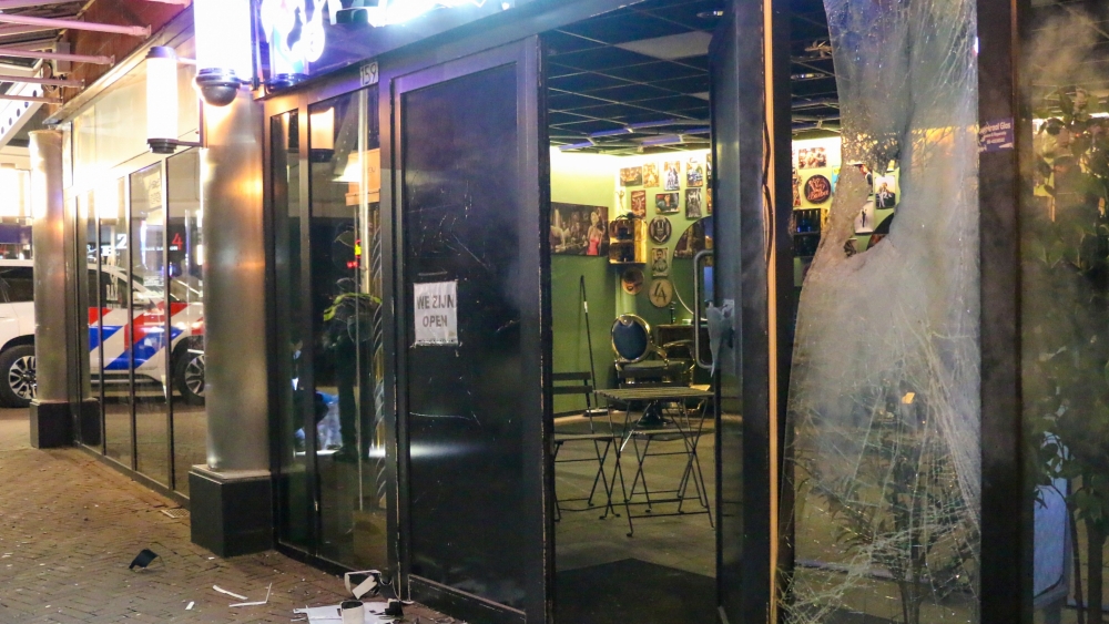 Explosie bij Vlaardingse kapperszaak die eerder doelwit was van bekladdingen