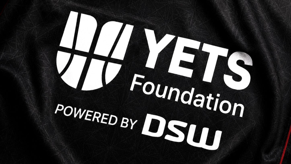 Schiedamse YETS Foundation twee jaar lang op shirt van Excelsior Rotterdam