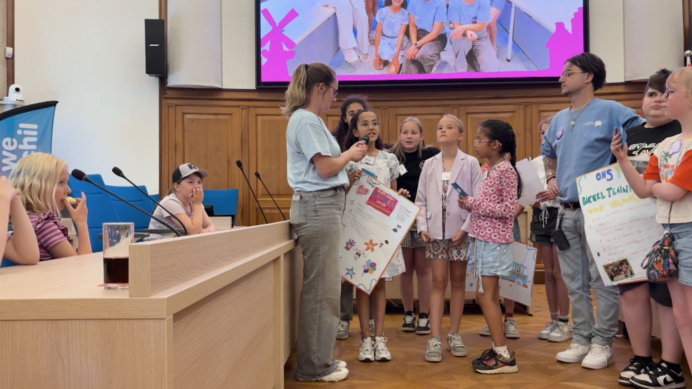 Kinderen praten voor één dag mee: 'Grote mensen hebben soms een andere mening dan ik'