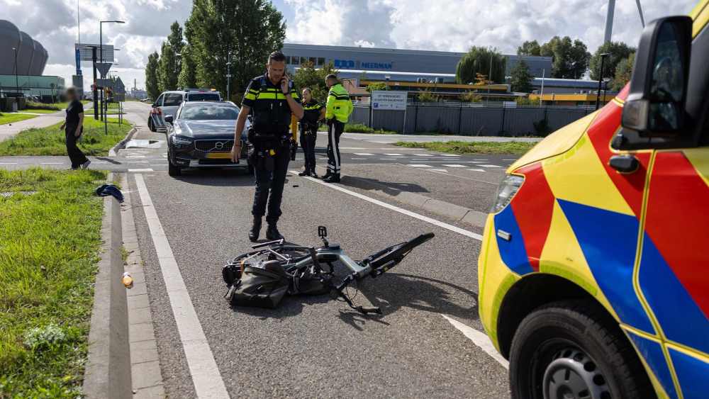 Fietser aangereden op Deltapad, bestuurder verdacht van gevaarlijk rijgedrag