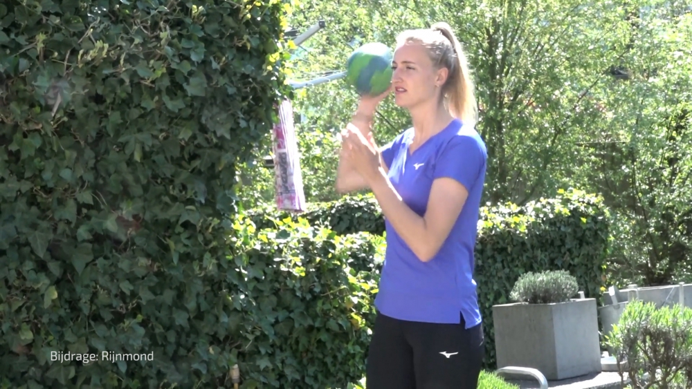 Schiedamse handbalinternational Kelly Dulfer: &#039;Als ik een man was geweest, dan was ik nu kampioen&#039;