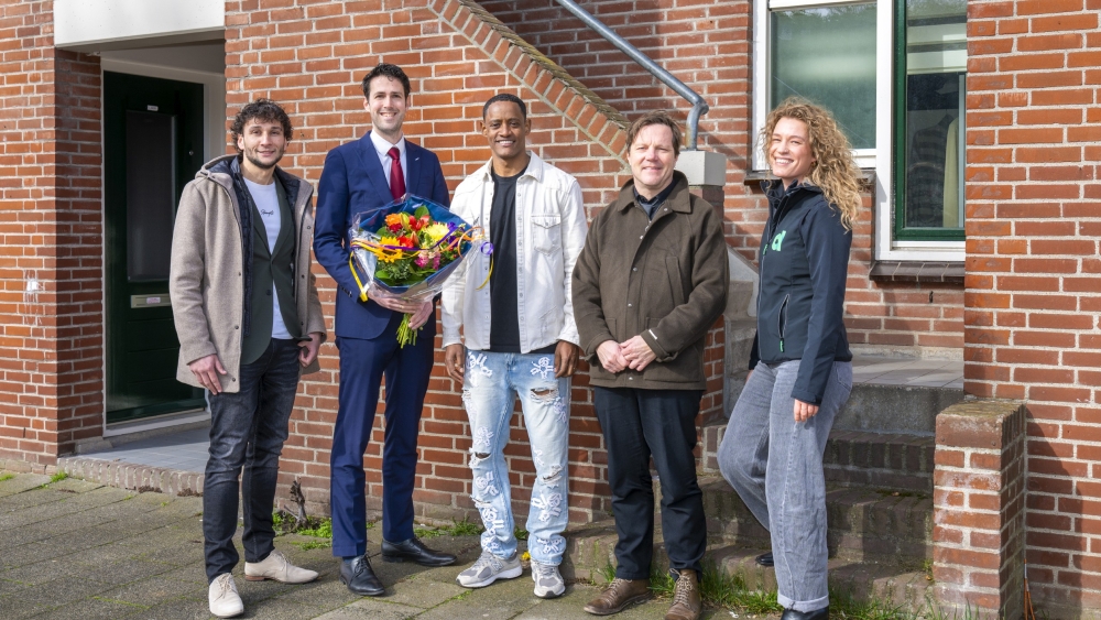 Dakloze krijgt een huis: Vlaardingen stelt tien woningen beschikbaar