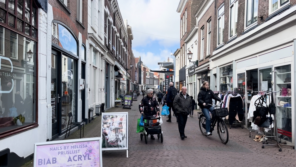 Schiedamse Hoogstraat op zijn kop