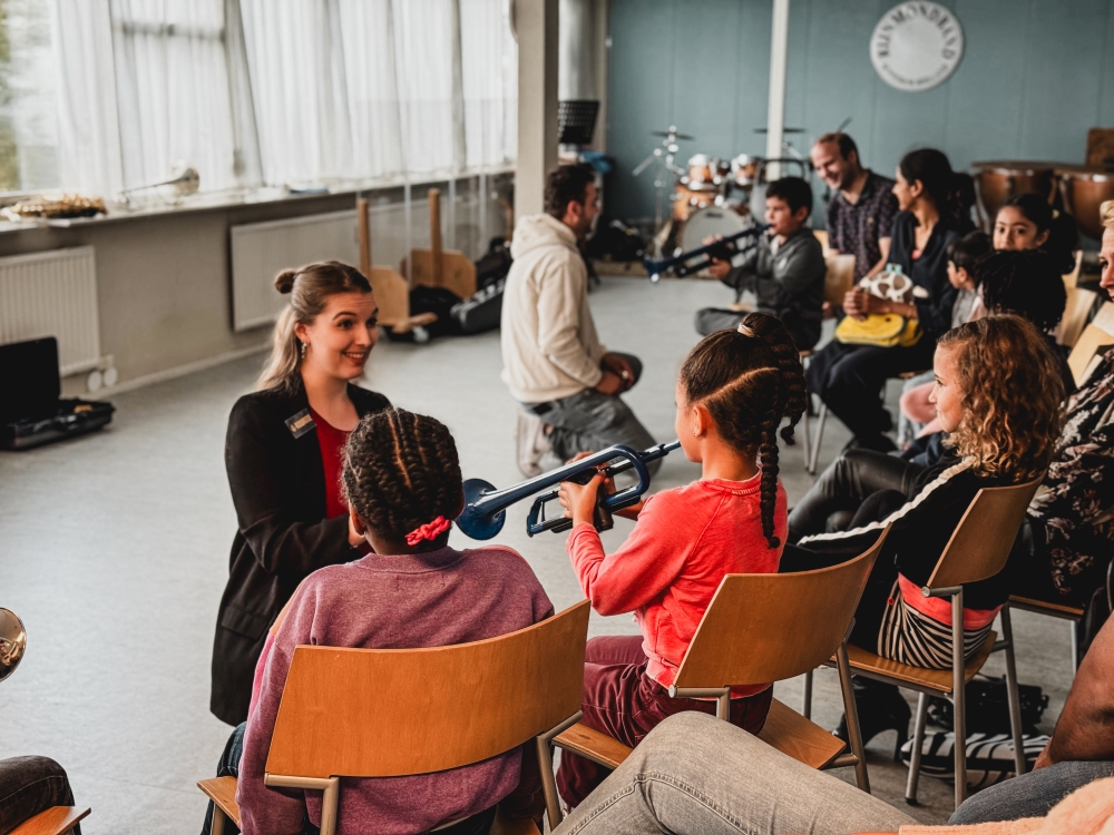 Meer muziekles voor kinderen bij de Rijmondband door nieuw jeugdonderdeel