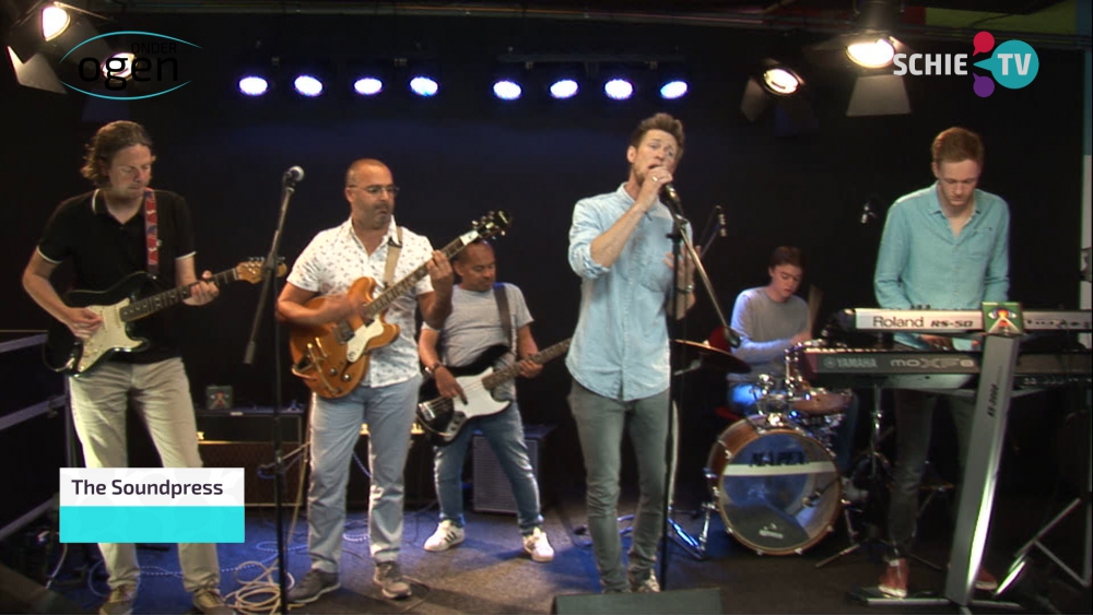 Live optreden van de band The Soundpress met het nummer Fork In The road