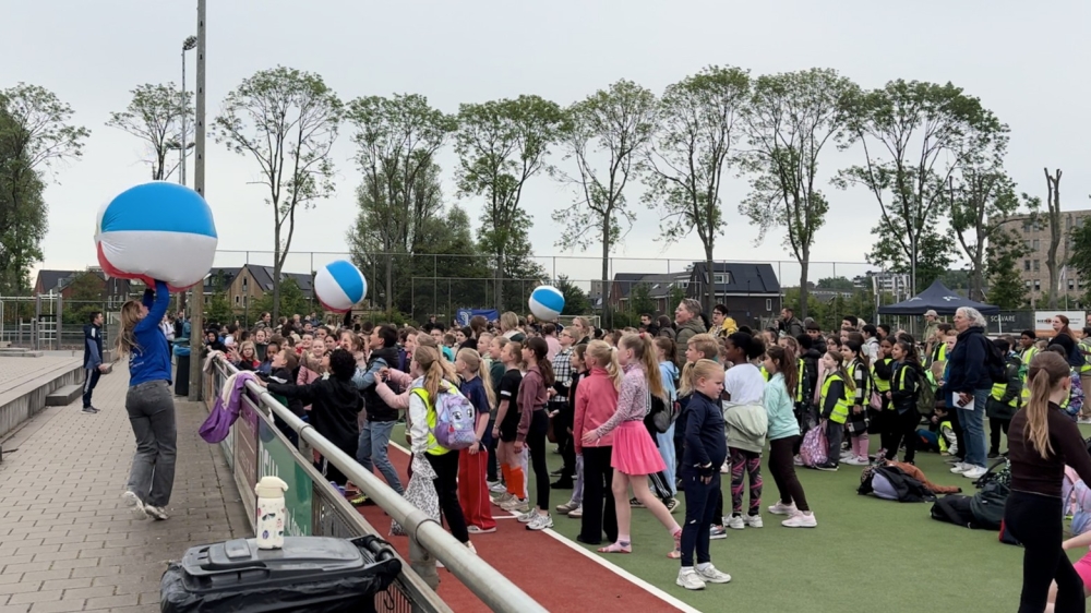 Groep 5-leerlingen ontdekken verschillende sporten tijdens Schiedamse SportSpelen