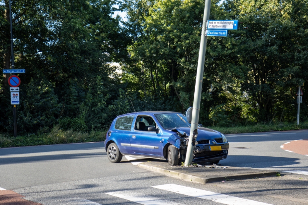 Er stak ineens een lantaarnpaal over