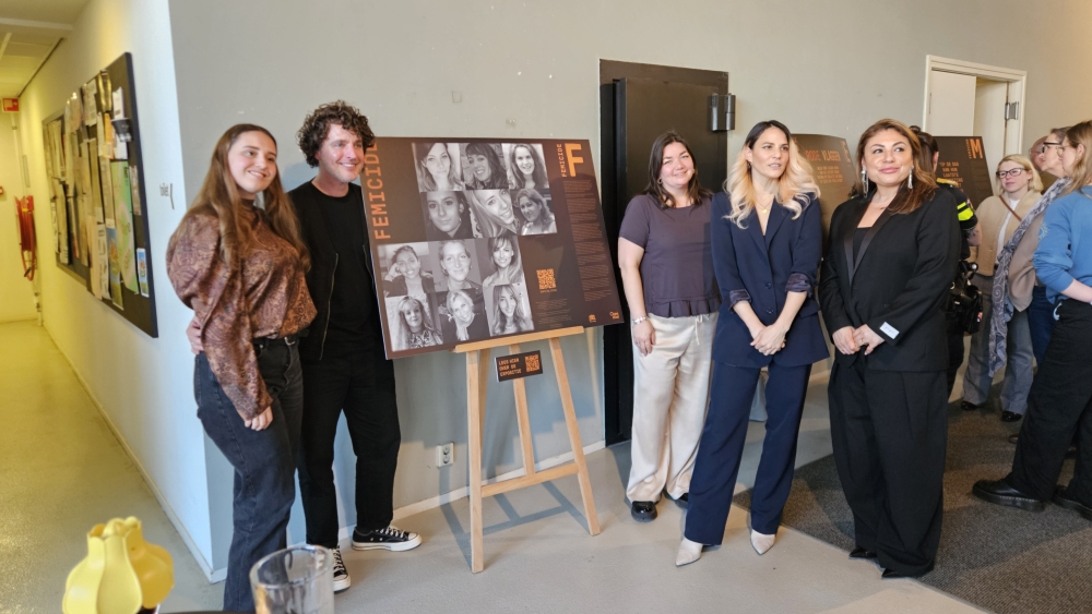 Femicide in beeld bij expositie in KADE40: 'Zetten verdriet om in kracht'