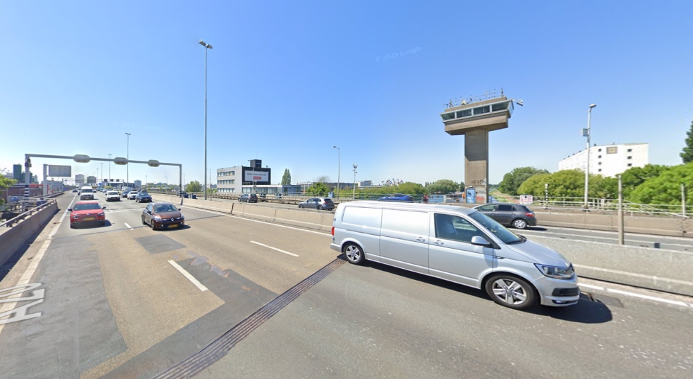 Giessenbrug twee weekenden in onderhoud, A20 afgesloten