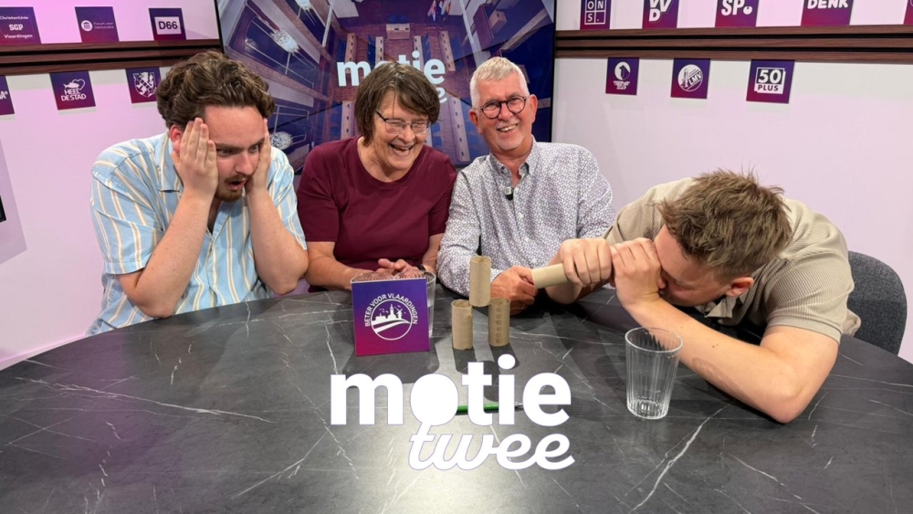 Motie Twee: formatietje lacht, formatietje huilt