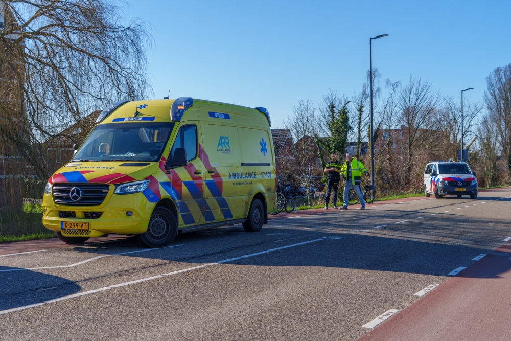 Fietser gewond na botsing met scooter in Vlaardingen