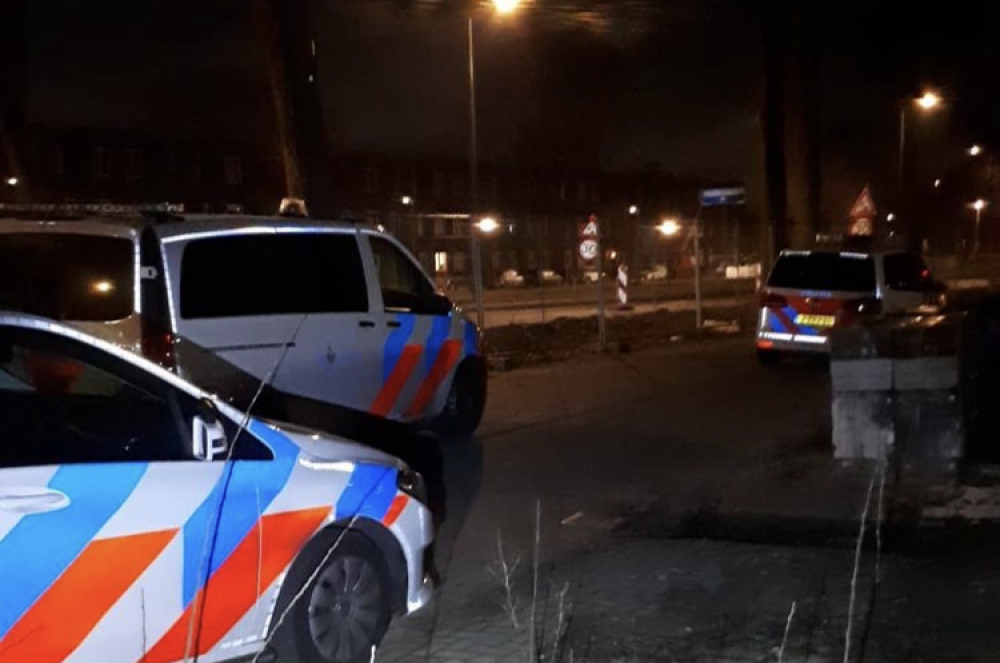 Politie rukt massaal uit voor &#039;illegaal feest&#039;