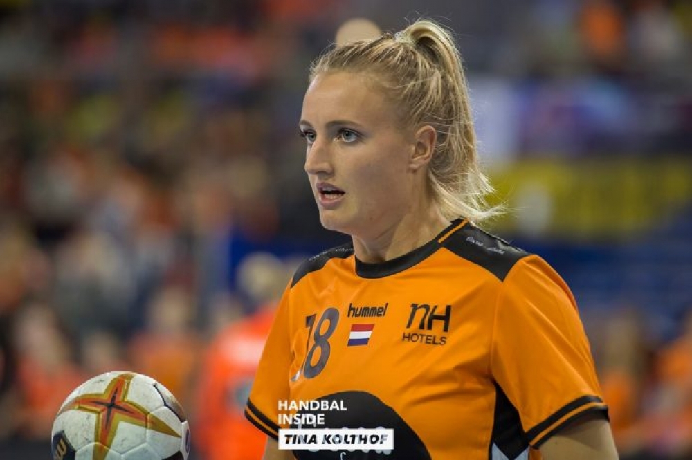 Handbalteam met Schiedamse Kelly Dulfer wint wereldtitel