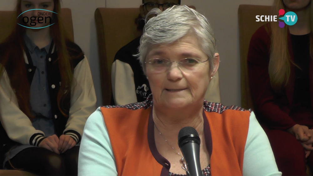 Ria Schaper is in de race om taalheld te worden van de stichting Lezen en Schrijven