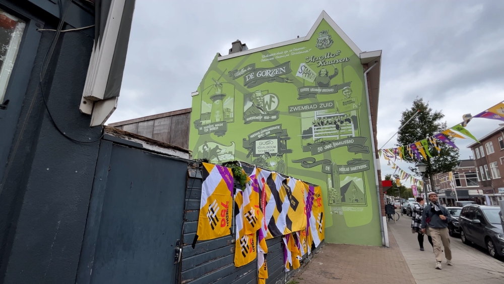 Trots en emotie bij muurschildering De Gorzen: 'Alles waar wijk trots op kan zijn'
