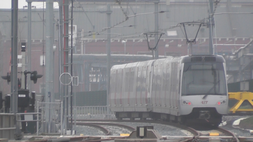 Spoorbeveiliging Hoekse Lijn nog niet goed en ook nog geen goederentreinen op het spoor